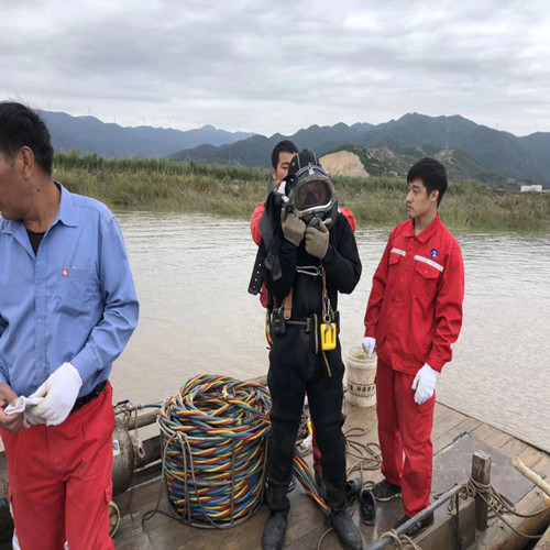 锦州市潜水员打捞公司--本市潜水员作业
