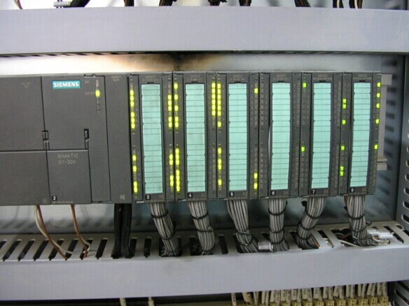  西门子SM321模块6ES7321-1FH00-0AA0