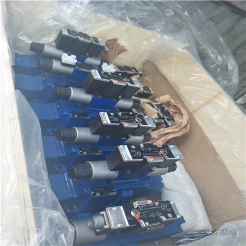 4WRZE16W8-150-7X/6EG24N9EK31/A1D3M