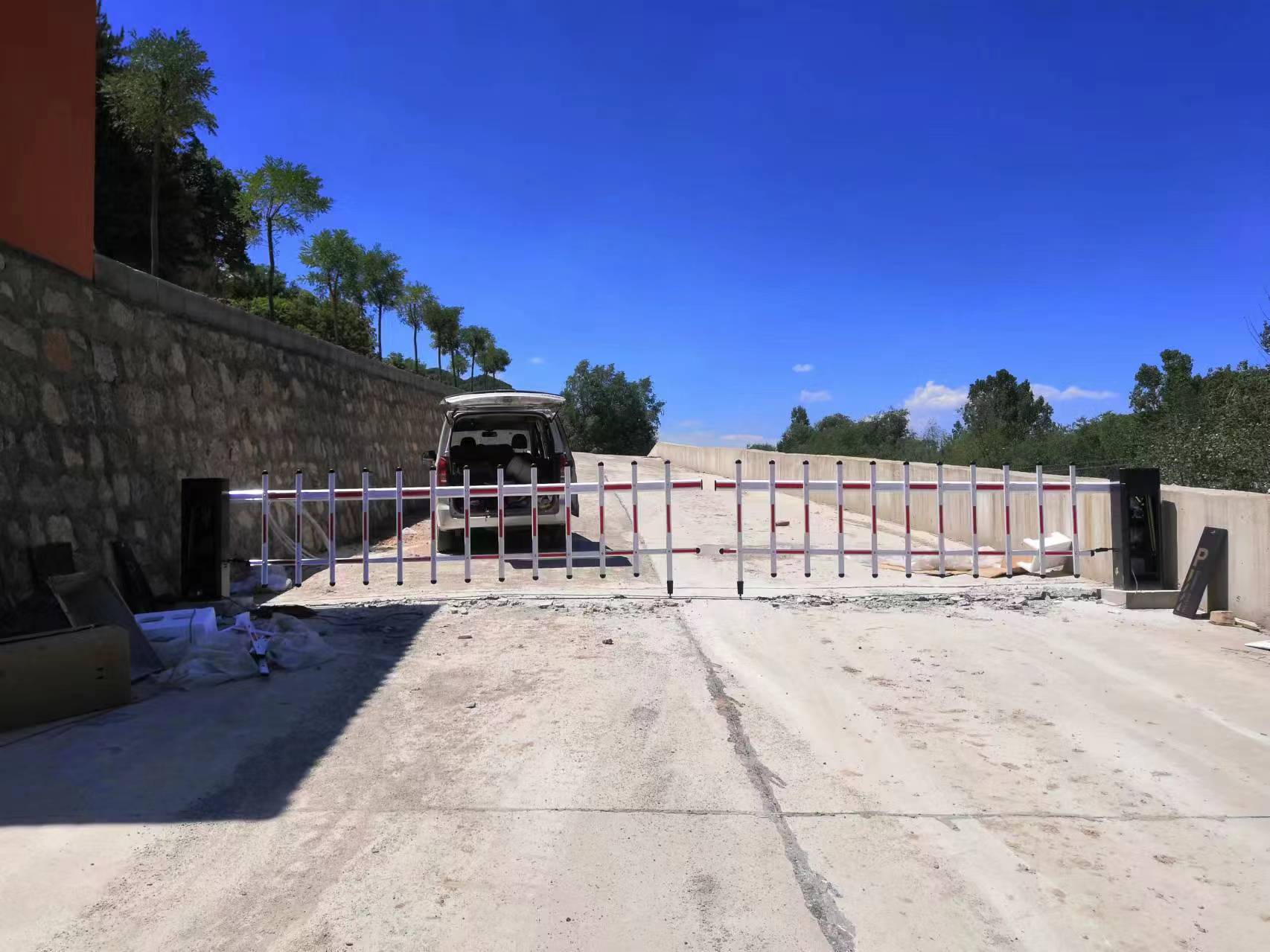阳曲县小区地库出入口栅栏道闸 挡车器 现货供应 